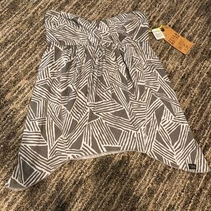 Billabong strapless shirt medium.